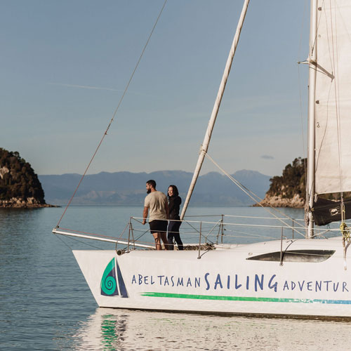 cycle-nelson-multi-day-tour-sailing-in-the-abel-tasman-national-park